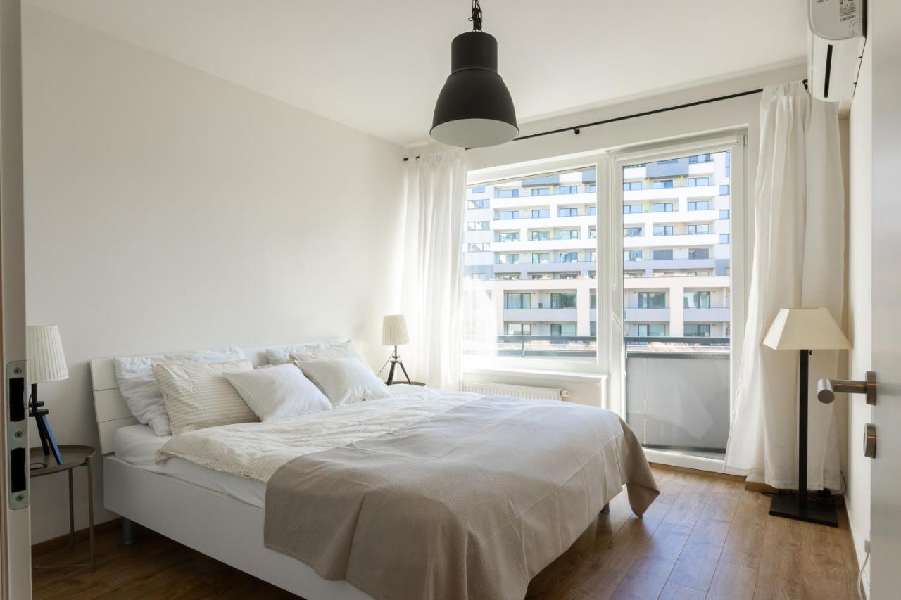 Quiet & Cozy Apartment Old Town - Free Underground Parking コシツェ エクステリア 写真