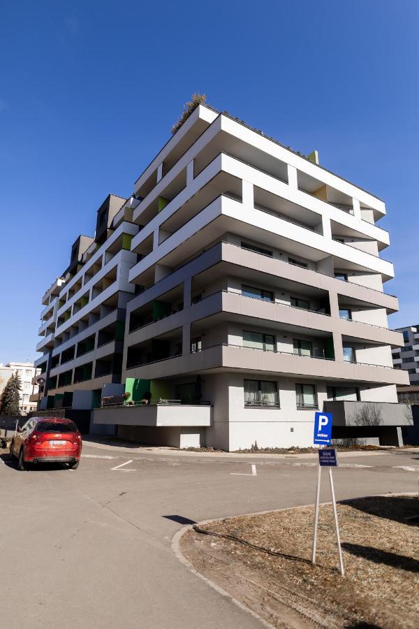 Quiet & Cozy Apartment Old Town - Free Underground Parking コシツェ エクステリア 写真