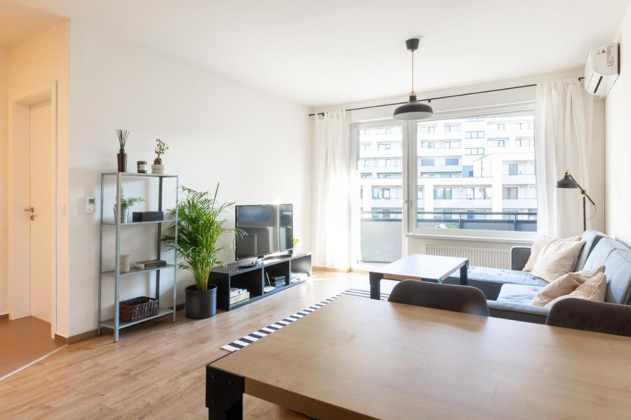 Quiet & Cozy Apartment Old Town - Free Underground Parking コシツェ エクステリア 写真