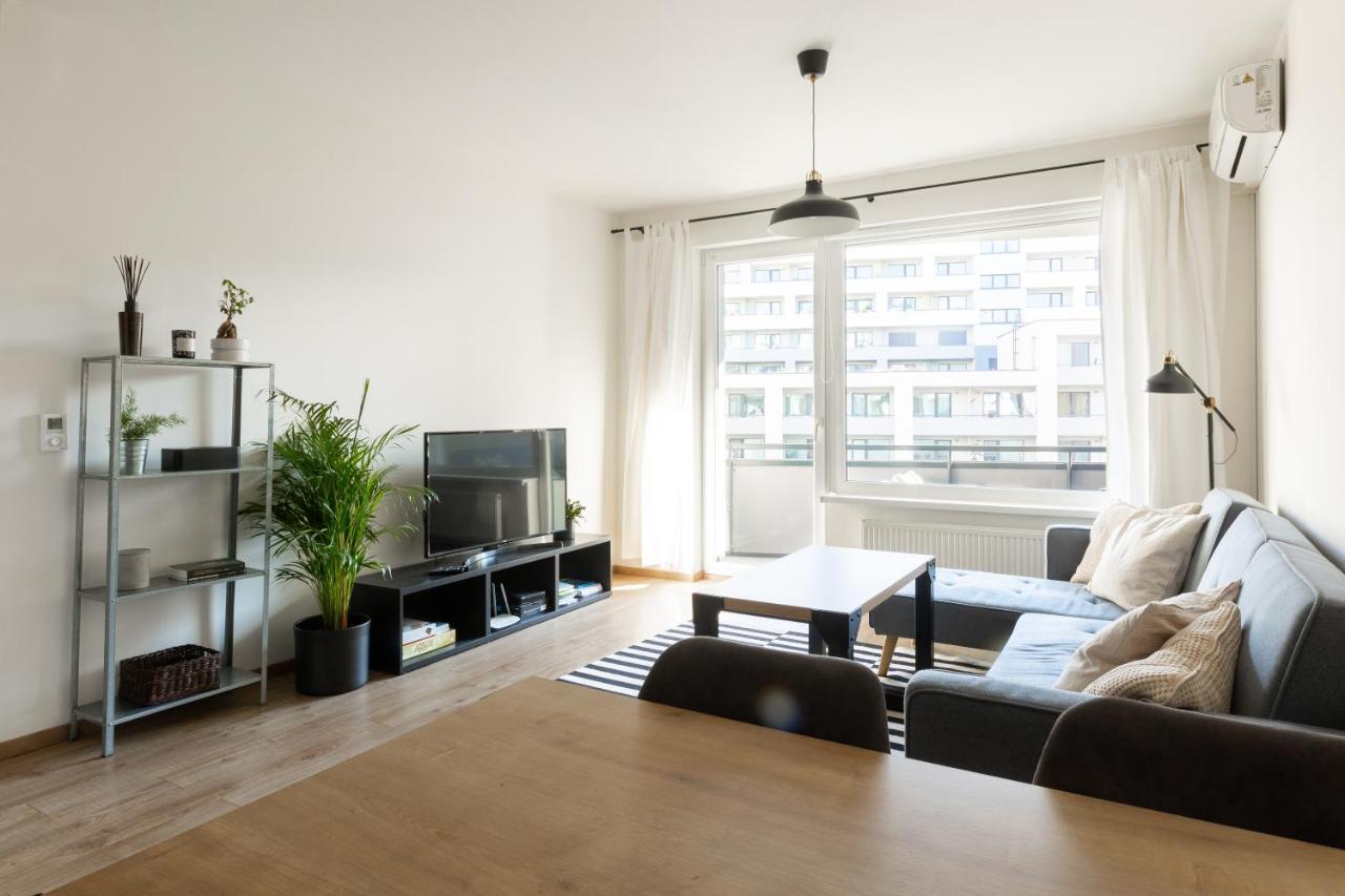 Quiet & Cozy Apartment Old Town - Free Underground Parking コシツェ エクステリア 写真